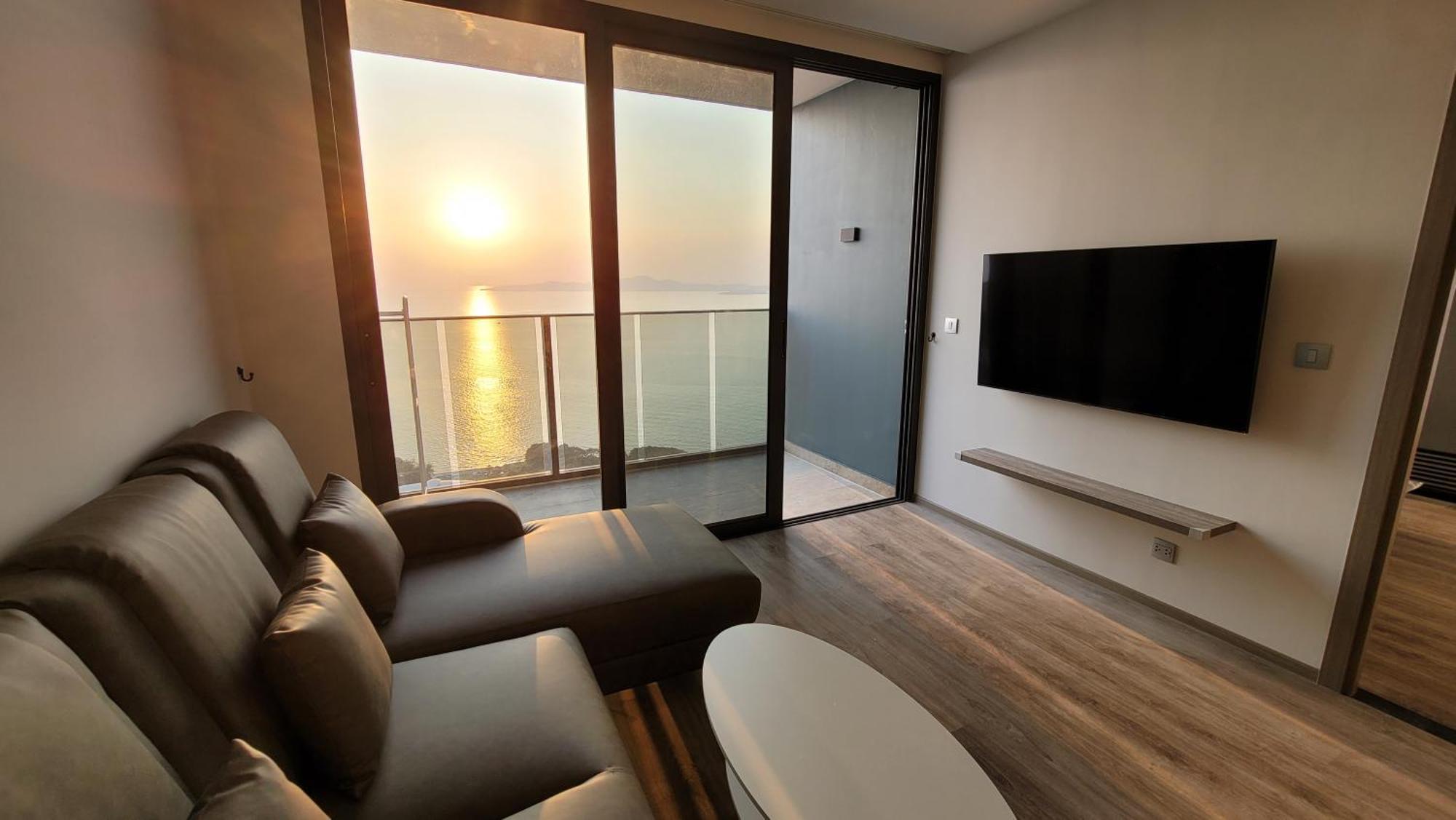 Andromeda Condo By Feng Паттайя Номер фото
